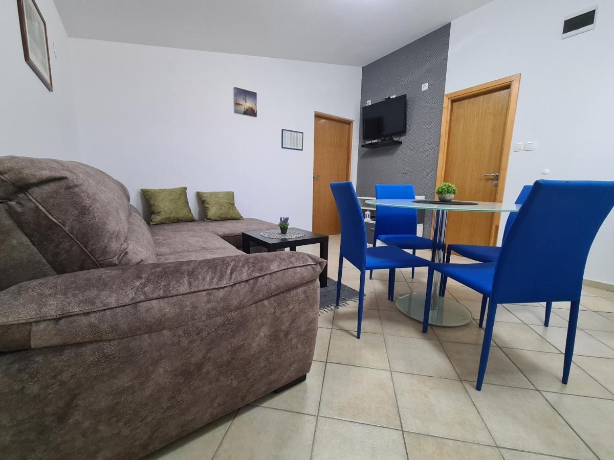Apartments Ankora Vir Εξωτερικό φωτογραφία